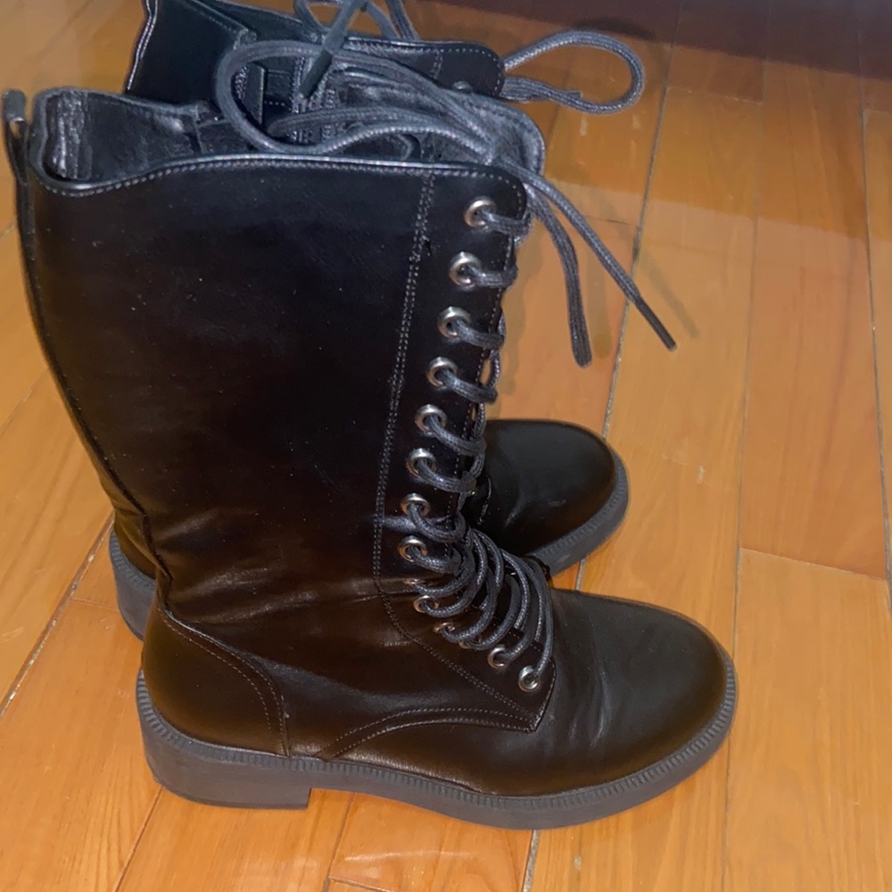Zigi soho brand combat boot size 7 synthetic upper